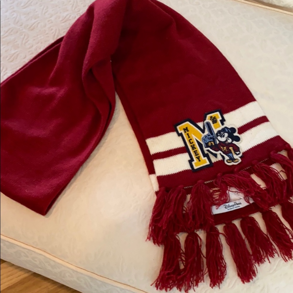 Scarf - Picture 2 of 3